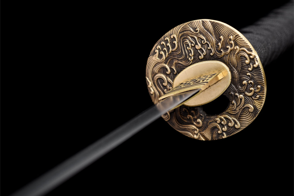Katana Tatsu 竜 – Damascus Steel, Hand-painted Dragon Saya – view 13