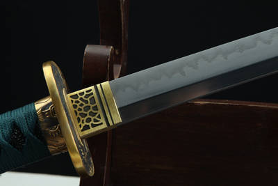 Katana Watatsumi 海神 – T10 Steel, Dragon Lacquered Saya – view 7