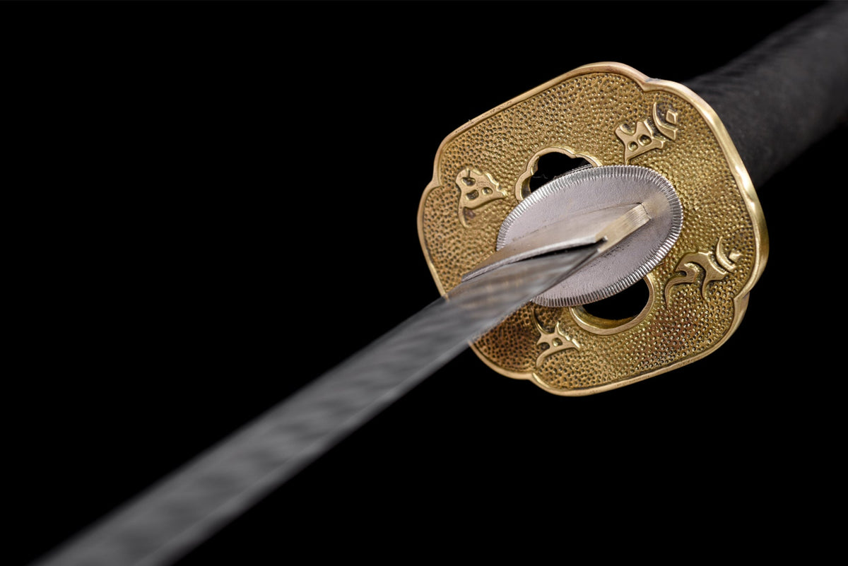 Kinryu Katana 金竜 – Damascus Steel, Gold Dragon Saya – view 9