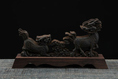 Ryuu 竜 Katana Stand – Carved Rosewood – view 1