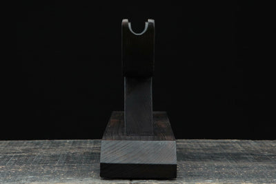 Douu 堂宇 Katana Stand – Carved Beech Wood – view 4