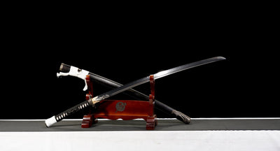 Shirokami 白狼 Katana – White Wolf Tsuba, T10 Steel – view 1