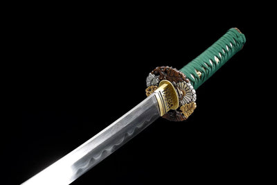 Kiku Wakizashi 菊 – Damascus Steel with Hamon, Chrysanthemum Tsuba – view 8